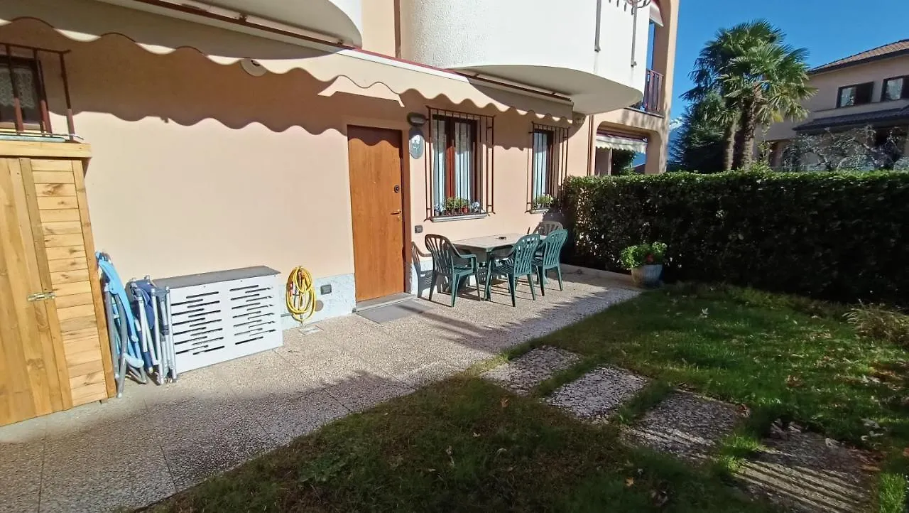 House In A Beautiful Residence With Garden, Swimming Pool And Parking Spot - Larihome A07 Domaso Nyaraló