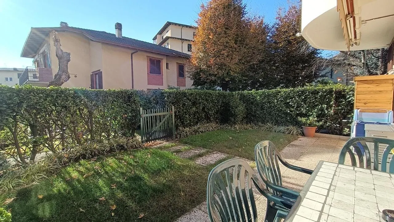 Nyaraló House In A Beautiful Residence With Garden, Swimming Pool And Parking Spot - Larihome A07 Domaso Olaszország