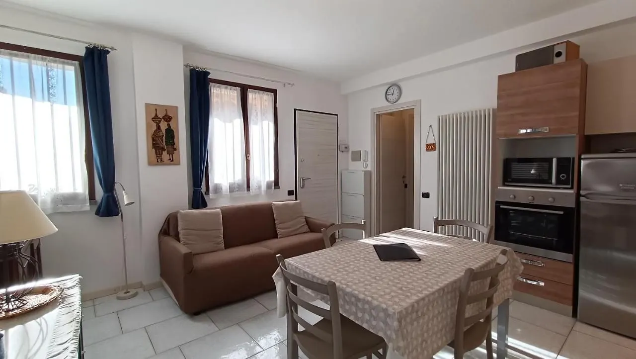 House In A Beautiful Residence With Garden, Swimming Pool And Parking Spot - Larihome A07 Domaso Nyaraló